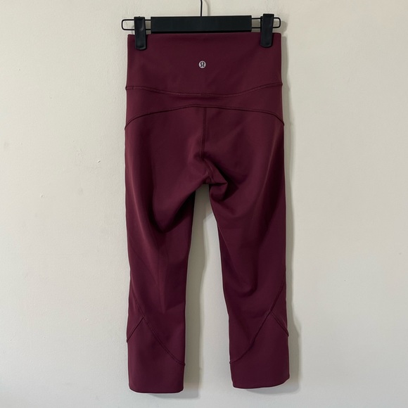 Lululemon In Movement Crop Everlux 19" Garnet Leggings Size 4 - Picture 7 of 12